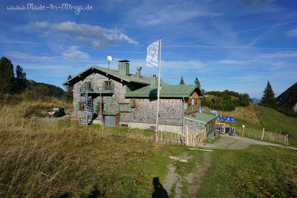 Taubensteinhütte direkt neben der Bergstation